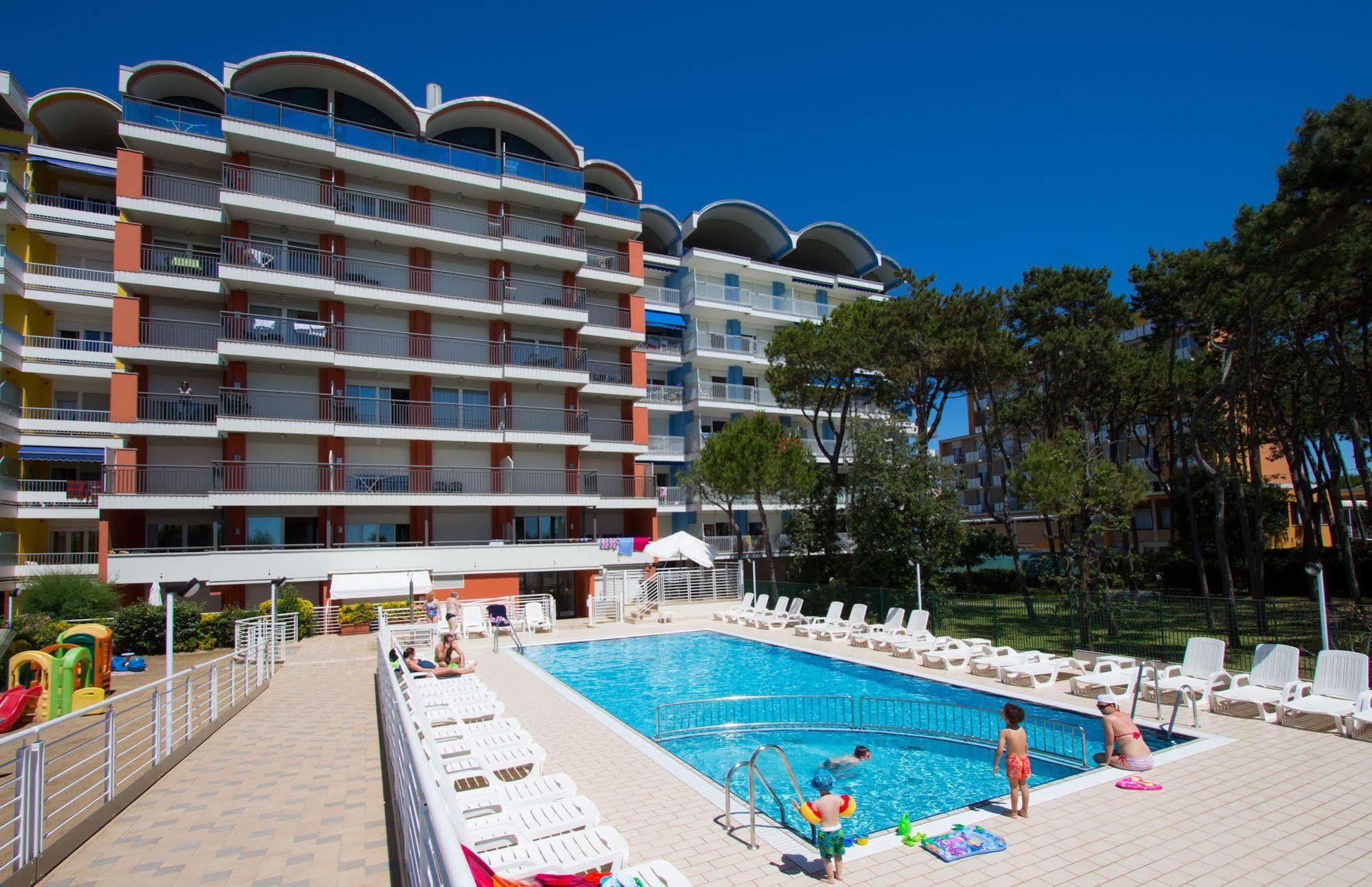 Residence Florida Каорле Екстериор снимка